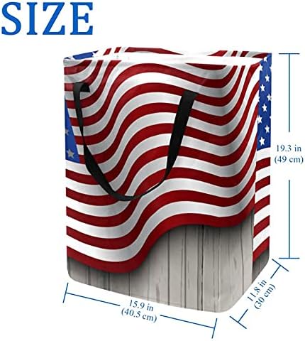 Bandeira americana na caixa de lavanderia de madeira cinza lata de armazenamento dobrável com alças para cesto,
