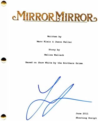 Lily Collins assinou o Autograph Mirror Mirror Script Full Movie - Estrelando: Julia Roberts