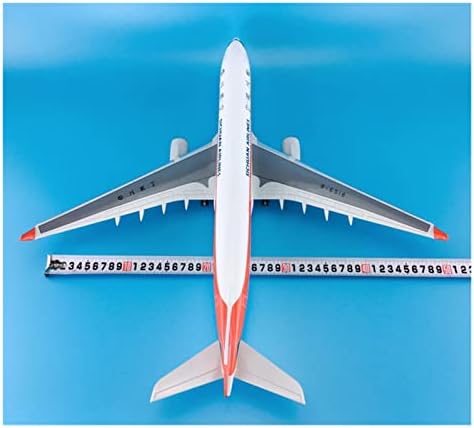 Modelos de aeronaves 1: 135 aeronaves ajustadas para airbus A330-200 Edifício Miniature Miniature Collectible com rodas e luzes gráficas LEDs Display