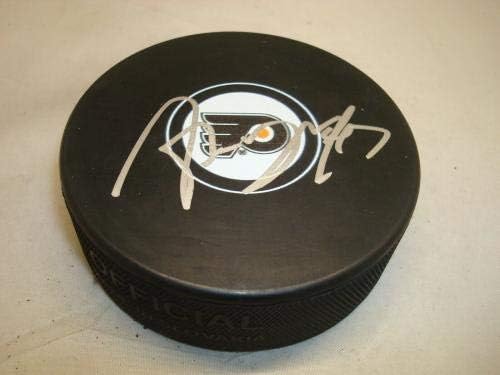 Andrew MacDonald assinou o Philadelphia Flyers Hockey Puck autografado 1b - Pucks autografados da NHL